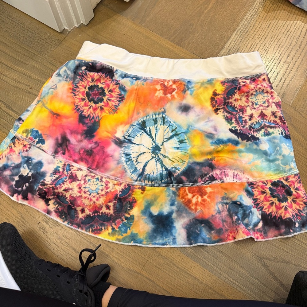 Sofibella Vibrant Tie-Dye Mini Skirt